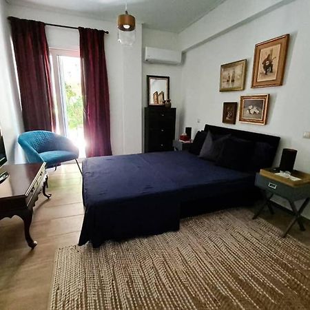 Modern Apt In The Heart Of Glyfada - Literally!! Athene Buitenkant foto